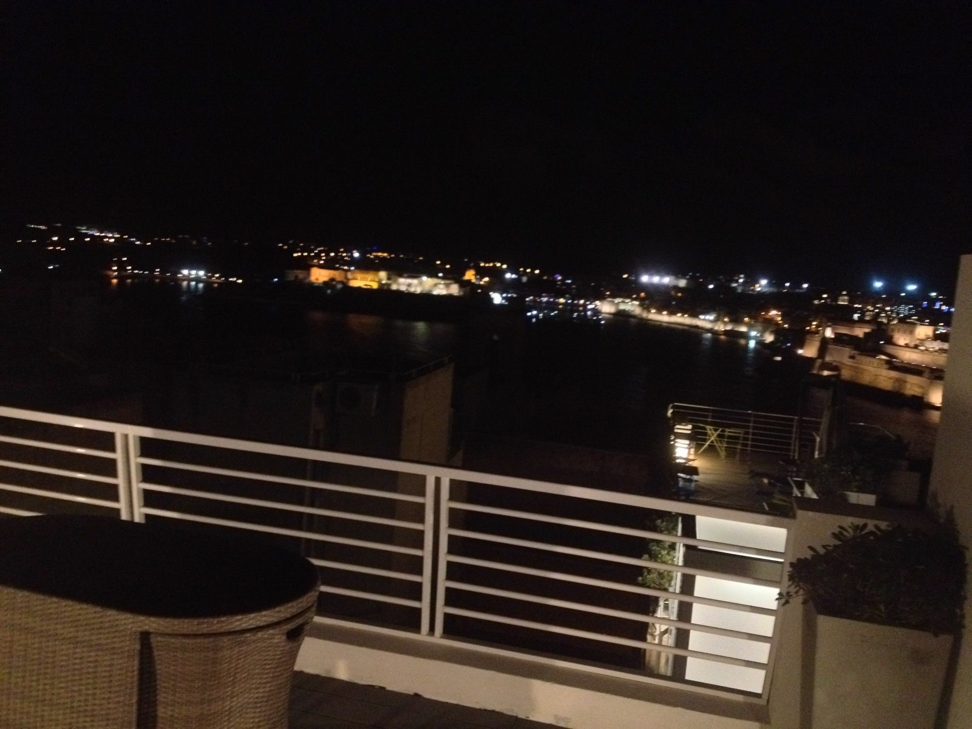 Paulos Valletta Luaran gambar