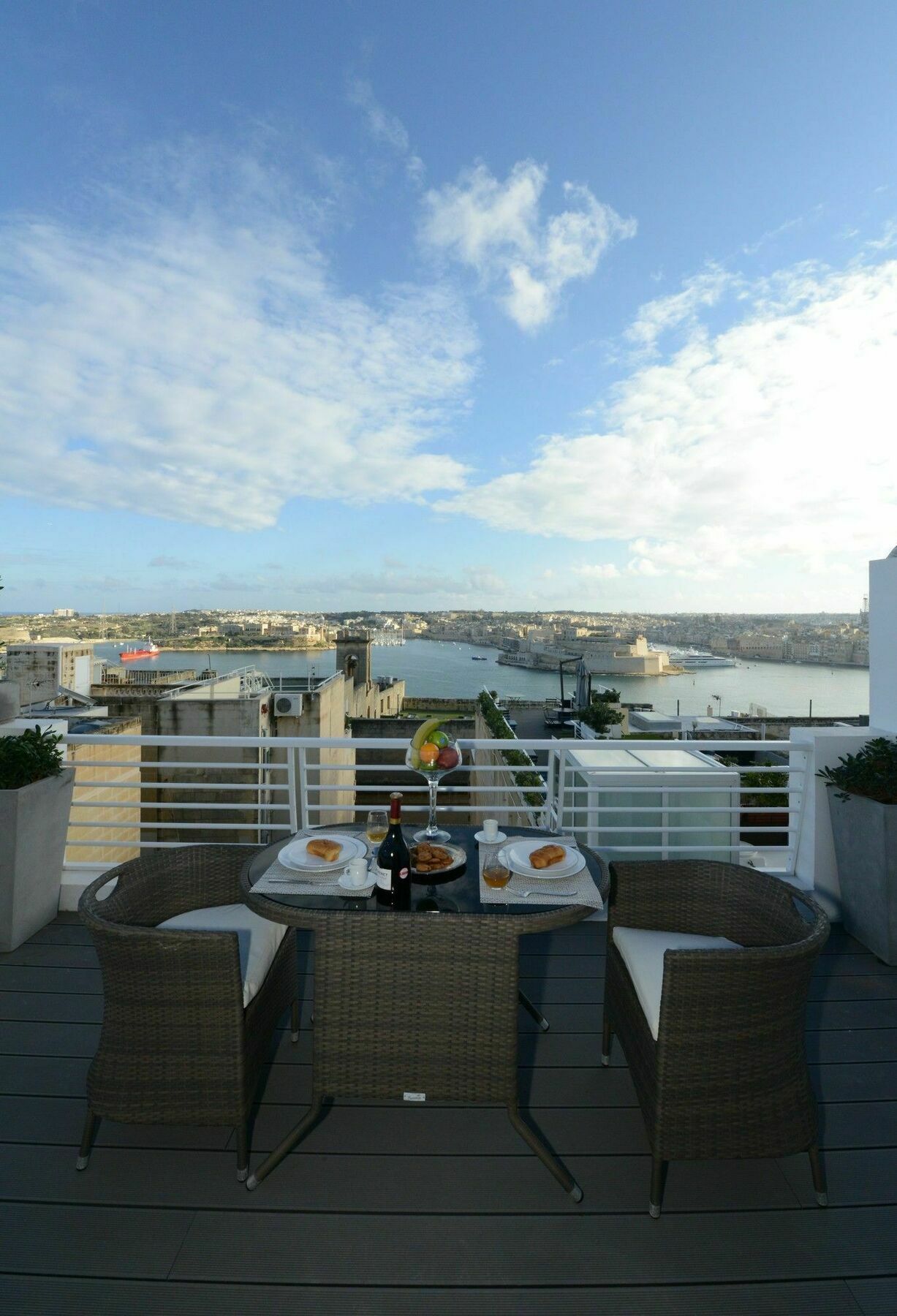 Paulos Valletta Luaran gambar
